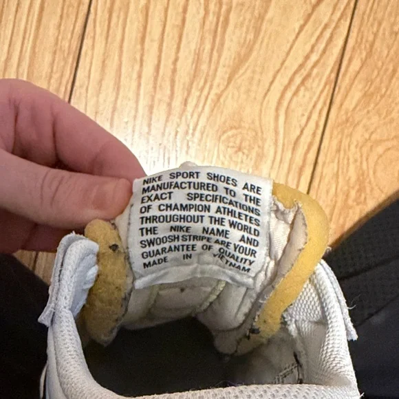 Nike Men’s Blazer Low 77’ White and Black Sneakers - Picture 3 of 6